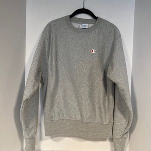 Champion Men’s sweatshirt.